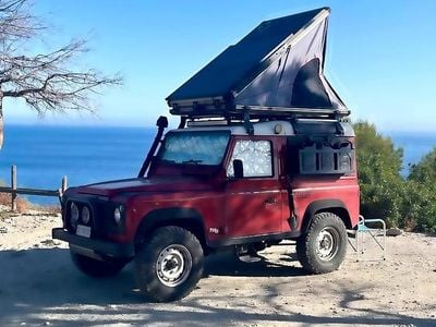 Usado Land Rover Defender 86 CV (63 kW) 1999 Rojo SUV