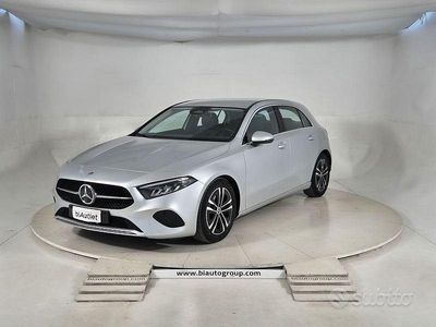 Grigio Usata 2023 Mercedes A200 Advanced Plus Berlina | 29.800 € (Buon prezzo)