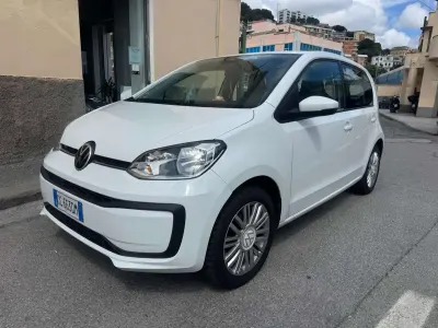 Usata VW up! Move 65 CV (47 kW) 2020 Bianco Utilitaria