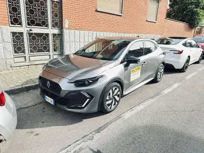 Nuova Renault Clio V Evolution 160 CV (117 kW) 2025 Grigio Berlina