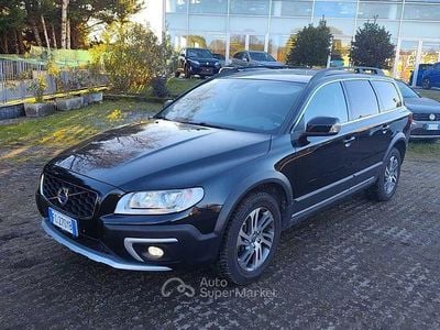 Usata Volvo XC70 Momentum 181 CV (133 kW) 2016 Nero Station wagon