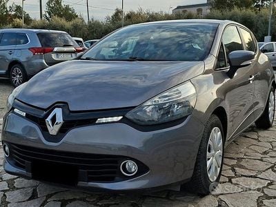 Usata Renault Clio IV 75 CV (55 kW) 2014 Grigio Berlina
