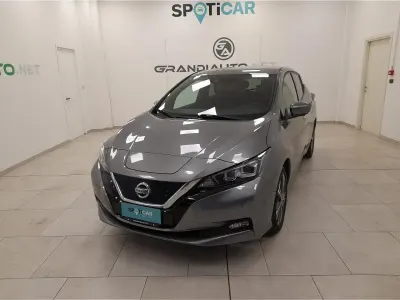 Usata Nissan Leaf Tekna 159 kW (217 CV) 2021 Argento Utilitaria