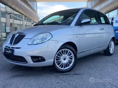 Usata Lancia Ypsilon 60 CV (44 kW) 2008 Grigio Utilitaria