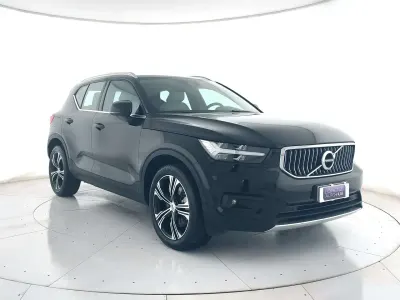 Usata Volvo XC40 Inscription 179 CV (131 kW) 2021 Nero metallizzato SUV