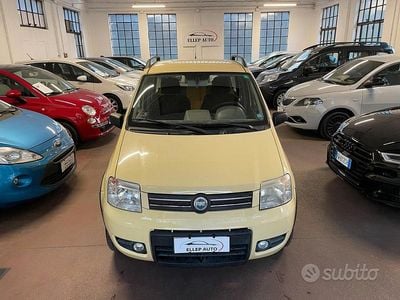Giallo Usata 2006 Fiat Panda 4x4 Climbing Utilitaria | 3999 € (Buon prezzo)