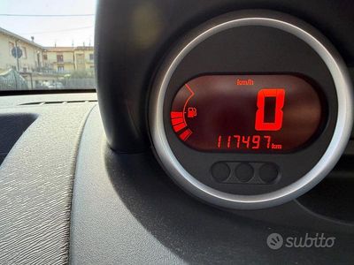 Usata Renault Twingo 76 CV (55 kW) 2010 Bianco Utilitaria