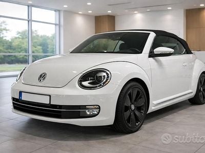 Usata VW Beetle 105 CV (77 kW) 2014 Bianco Utilitaria