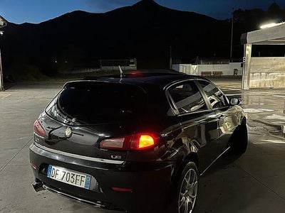 Usata Alfa Romeo 147 150 CV (110 kW) 2007 Nero Utilitaria