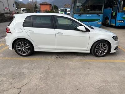 Usata VW Golf VII R-line 110 CV (80 kW) 2016 Berlina