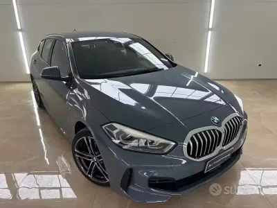 Gebraucht BMW 118 M Sport 150 PS (110 kW) 2021 Grau Kleinwagen