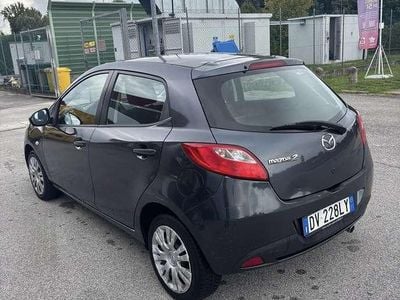 Usata 2009 Mazda 2 Berlina | 2000 € (Buon prezzo)
