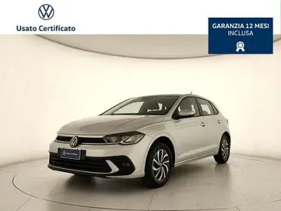 Usata VW Polo Life 95 CV (69 kW) 2025 Argento Utilitaria