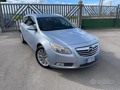 Begagnad Opel Insignia Cosmo 131 HK (96 kW) 2012 Blå Kombi