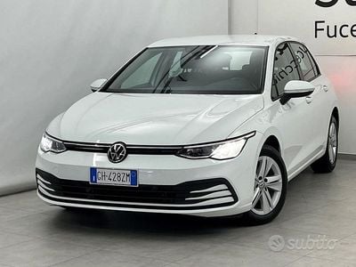 Bianco Usata 2022 VW Golf Life Berlina | 17.500 € (Buon prezzo)