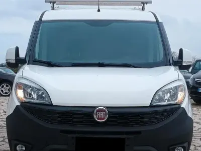 Usata Fiat Doblò 95 CV (69 kW) 2017 Bianco Monovolume