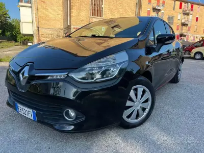 Usata Renault Clio IV 72 CV (52 kW) 2013 Nero Berlina
