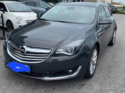 Usata Opel Insignia Sport 140 CV (102 kW) 2015 Grigio Station wagon