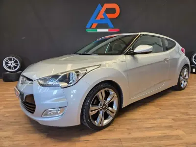 Usata Hyundai Veloster Comfort 140 CV (102 kW) 2012 Argento Utilitaria