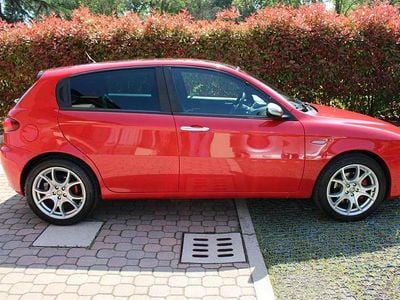 Usata Alfa Romeo 147 150 CV (110 kW) 2008 Rosso Utilitaria