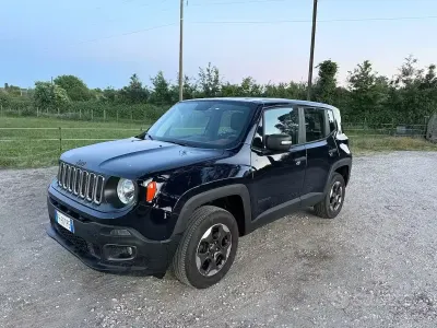 Usata Jeep Renegade Limited 140 CV (102 kW) 2018 Blu SUV
