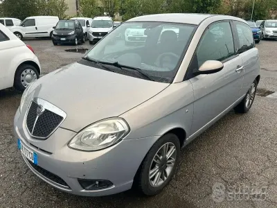 Usata Lancia Ypsilon 60 CV (44 kW) 2009 Grigio Utilitaria