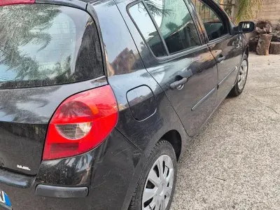 Usata Renault Clio II 58 CV (42 kW) 2006 Nero Berlina