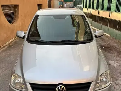 Usata VW Fox 54 CV (39 kW) 2010 Grigio Utilitaria