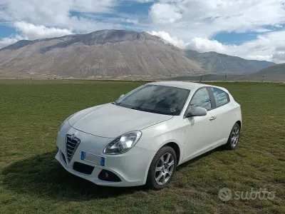 Usata Alfa Romeo Giulietta 109 CV (80 kW) 2013 Bianco Utilitaria
