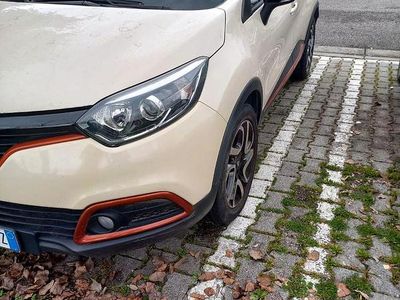 Usata Renault Captur 120 CV (88 kW) 2016 SUV