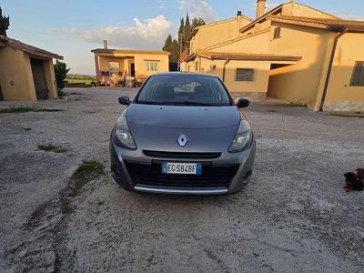 Usata Renault Clio II 75 CV (55 kW) 2010 Berlina