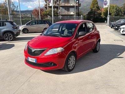 Usata Lancia Ypsilon S 69 CV (50 kW) 2018 Rosso Utilitaria