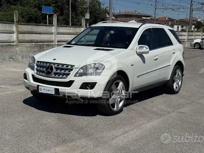 Usata Mercedes ML350 Premium 211 CV (155 kW) 2010 Bianco SUV