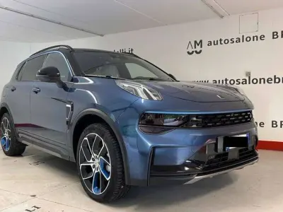Usata Lynk & Co 01 261 CV (191 kW) 2023 Blu metallizzato SUV