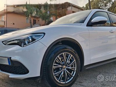 Usata Alfa Romeo Stelvio 190 CV (139 kW) 2019 Bianco SUV