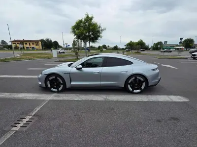 Usata Porsche Taycan