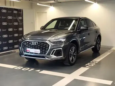 Usata Audi Q5 Sportback S-Line 204 CV (150 kW) 2024 Grigio daytona perla SUV