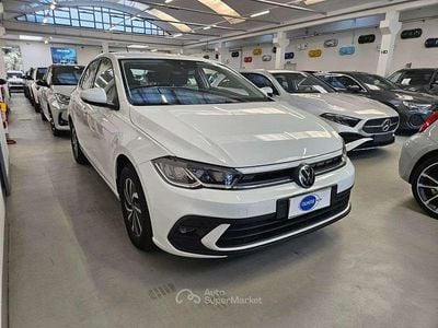 Usata VW Polo Life 95 CV (69 kW) 2023 Bianco Utilitaria