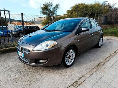 Usata Fiat Bravo Dynamic 120 CV (88 kW) 2011 Marrone Utilitaria