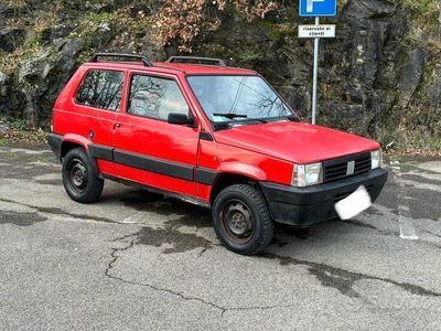Usata Fiat Panda 4x4 45 CV (33 kW) 1991 Rosso Utilitaria