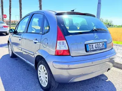 Usata Citroën C3 Exclusive 60 CV (44 kW) 2009 Grigio Berlina