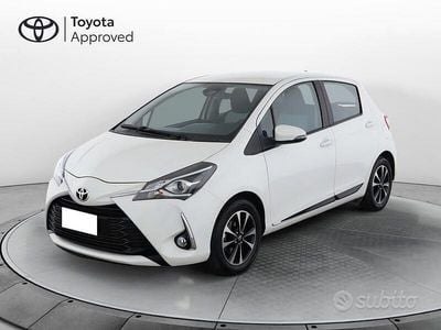 Usata Toyota Yaris Active 72 CV (52 kW) 2018 Bianco Berlina