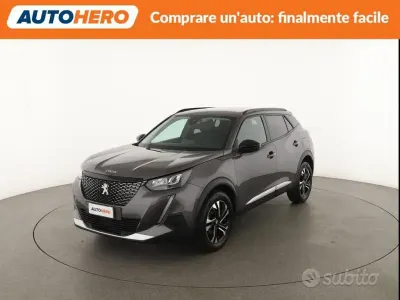Occasion Peugeot 2008 Allure 101 ch (74 kW) 2022 Gris SUV