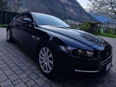 Usata Jaguar XE R-Sport 179 CV (131 kW) 2018 Nero Berlina