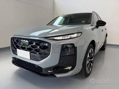 Nuova Audi Q3 S-Line 150 CV (110 kW) 2026 Grigio freccia SUV
