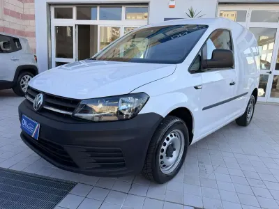 Usata VW Caddy 102 CV (75 kW) 2016 Bianco Monovolume