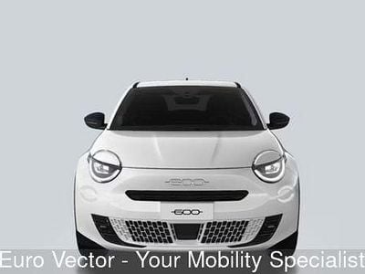 Nuova Fiat 600 101 CV (74 kW) 2025 Bianco SUV