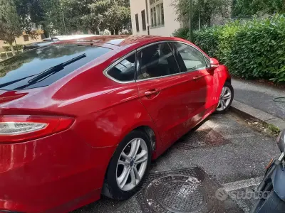 Usata Ford Mondeo 116 CV (85 kW) 2014 Rosso Berlina