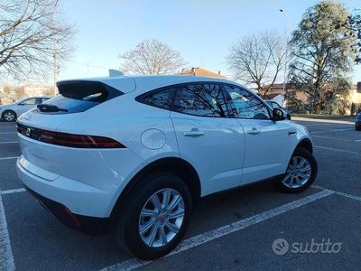 Begagnad Jaguar E-Pace 200 HK (147 kW) 2018 Vit SUV