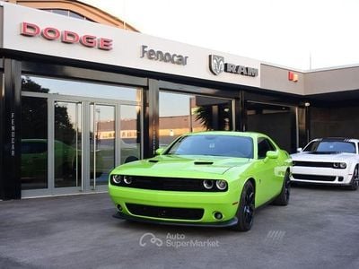 Usata Dodge Challenger 493 CV (362 kW) 2015 Verdesublime green pearlnero Coupé
